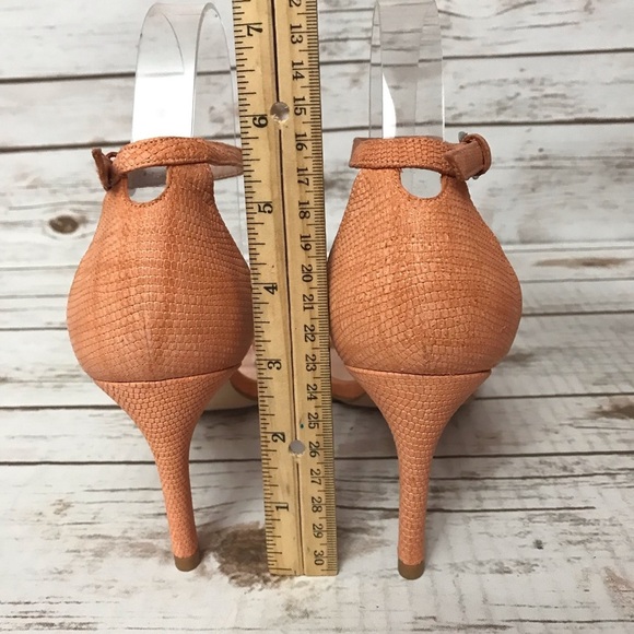 Stuart Weitzman Sandal B1-14-31 - Picture 4 of 5